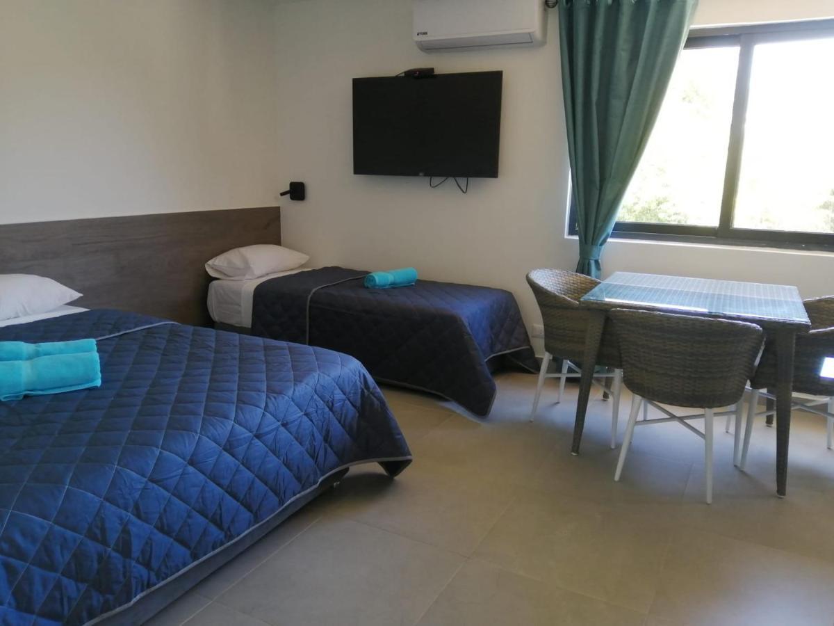 Hotel Oasis-Dream Holidays - La Petite France 샌버나디노 외부 사진