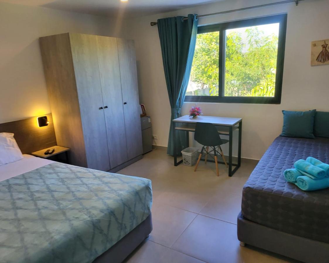 Hotel Oasis-Dream Holidays - La Petite France 샌버나디노 외부 사진