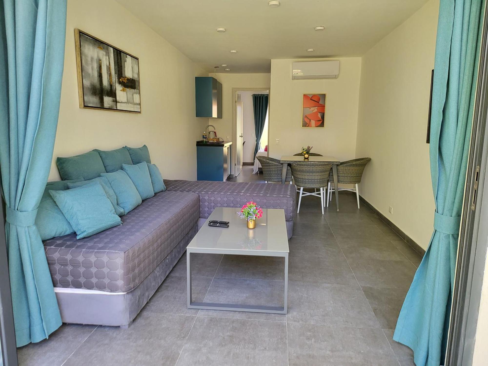Hotel Oasis-Dream Holidays - La Petite France 샌버나디노 외부 사진
